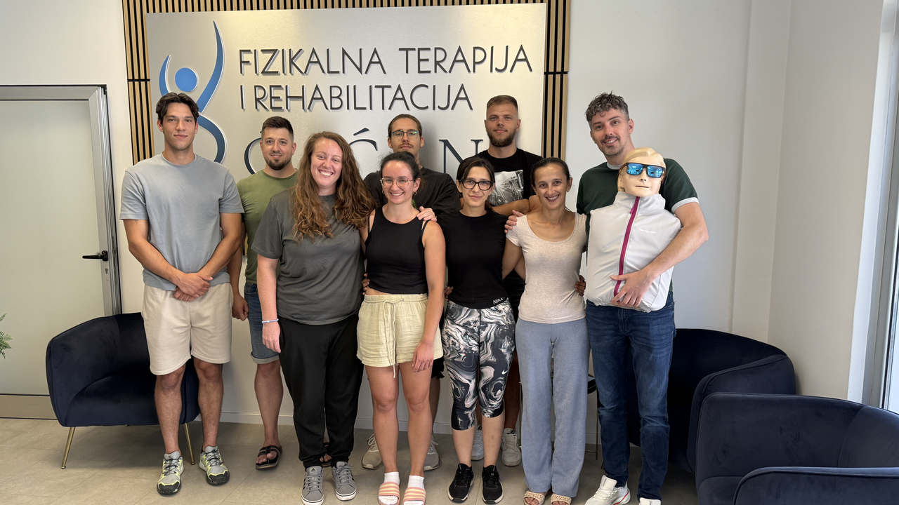 Edukacija oživljavanja uz upotrebu AVD uređaja